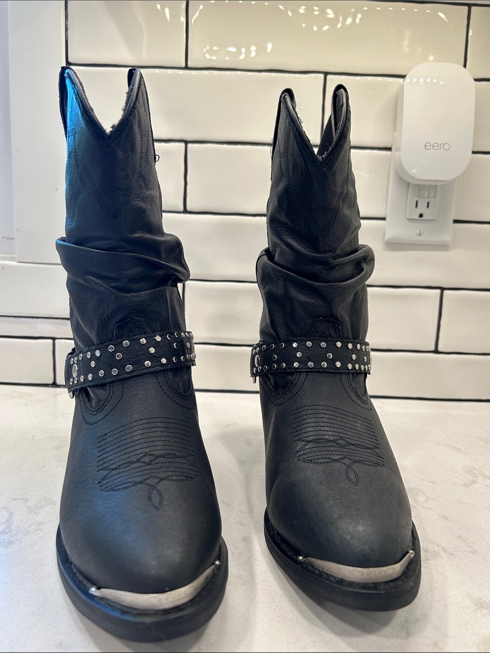 Shyanne Women's Tammye Slouch Harness Western Boho Boot - Round Toe Size 9 Black - Picture 4 of 15